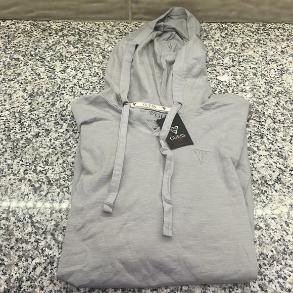Guess Hooded Long Sleeve Pull-Over- NWT - Picture 3 of 6